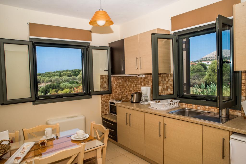 Korallis Villas Karavados Exterior photo
