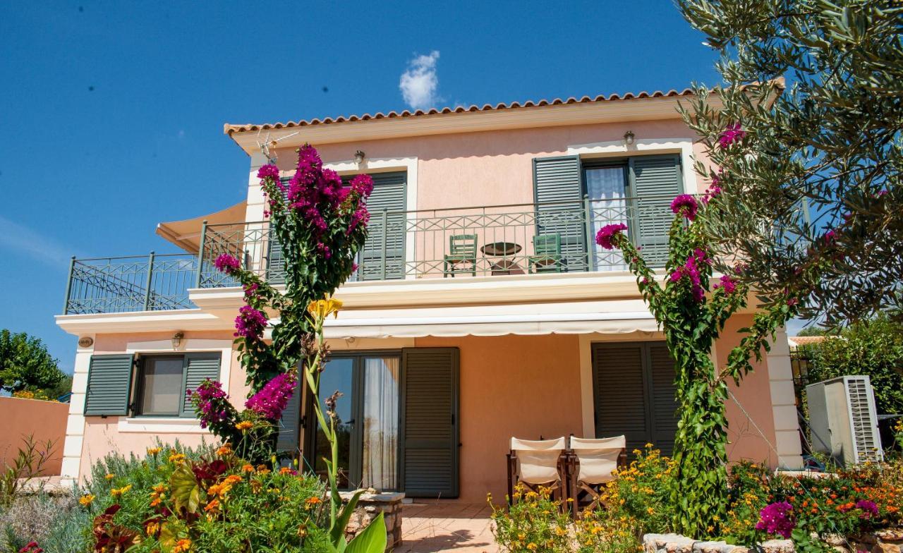 Korallis Villas Karavados Exterior photo